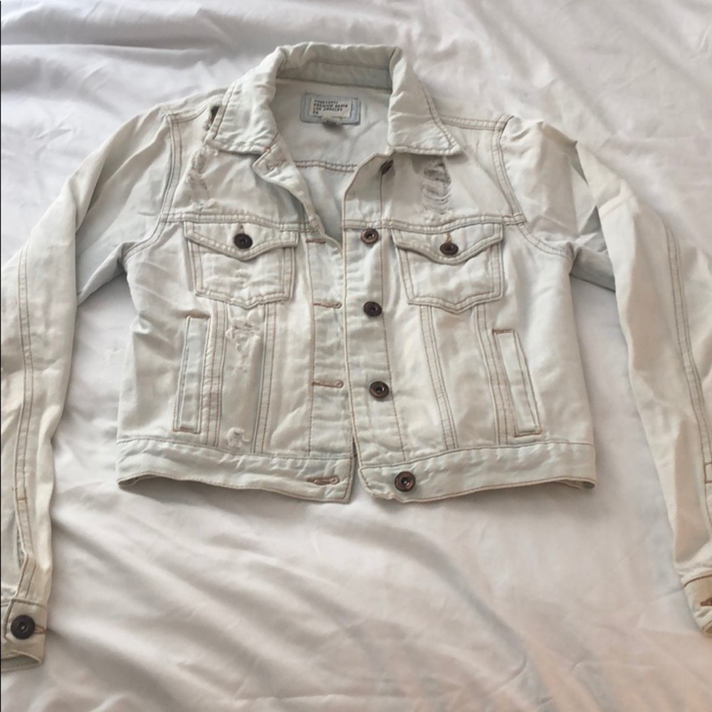 Jean jacket - Picture 4 of 6